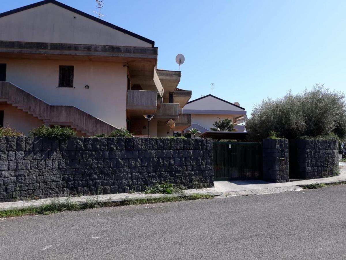 Adele'S Apartment - Mulinia Residence Acireale Exterior photo
